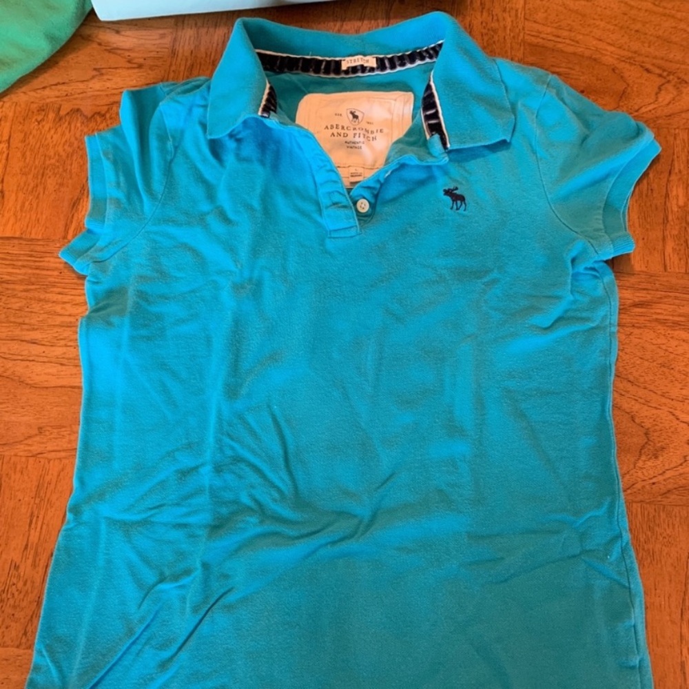 Abercrombie & Fitch Women’s collared shirt